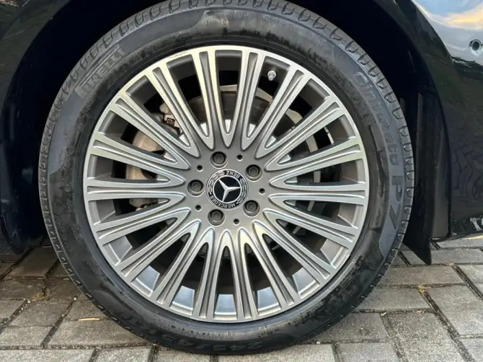 Mercedes-Benz E-Class 2023 Model E 300 L Luxury Model sedan – фото 10
