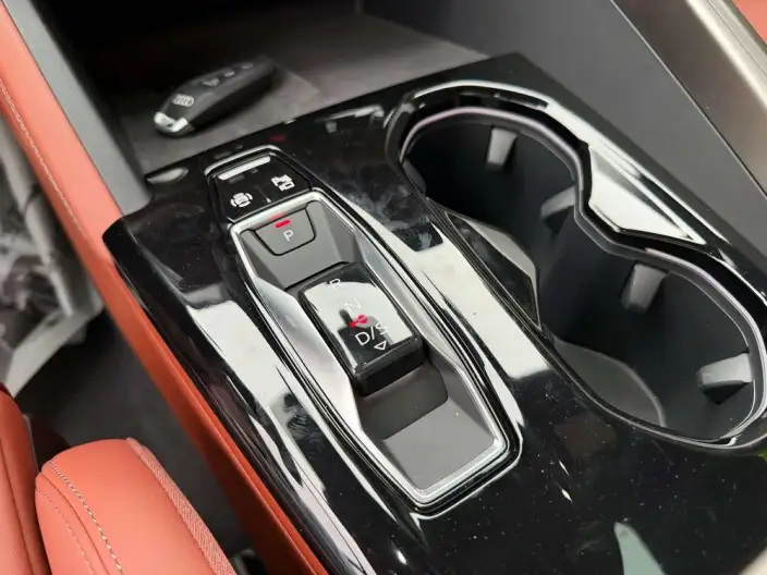 Audi Q5L 2026 Model 2.0T Smart Hybrid Luxury Model – фото 10