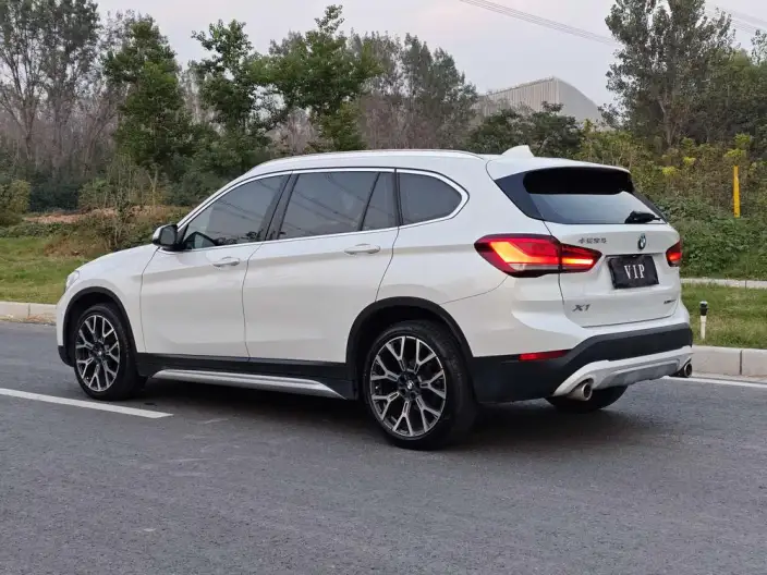 BMW X1 2020 Model xDrive25Li Exclusive Model – фото 5