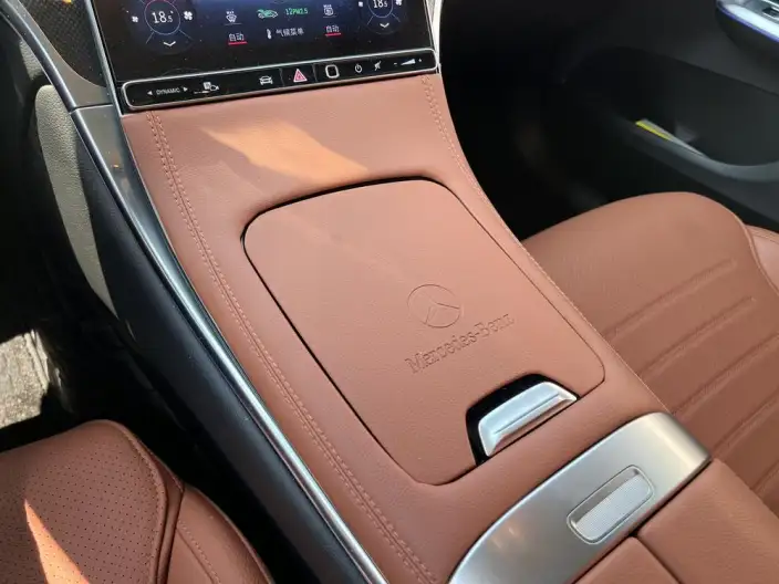 Mercedes-Benz GLC 2024 Model GLC 260 L 4MATIC Dynamic Model 5 seat – фото 8