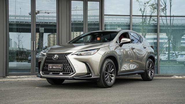 Lexus NX 2023 260 Front-Drive Genesis – фото 1