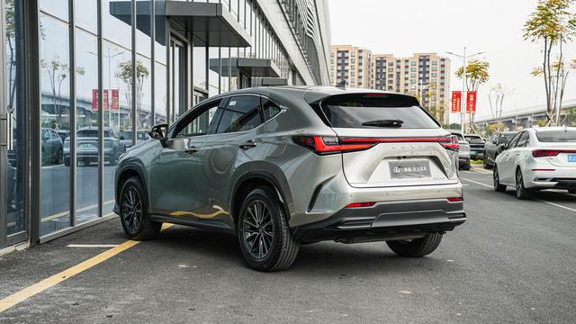 Lexus NX 2023 260 Front-Drive Genesis – фото 6