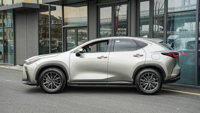 Lexus NX 2023 260 Front-Drive Genesis – фото 7