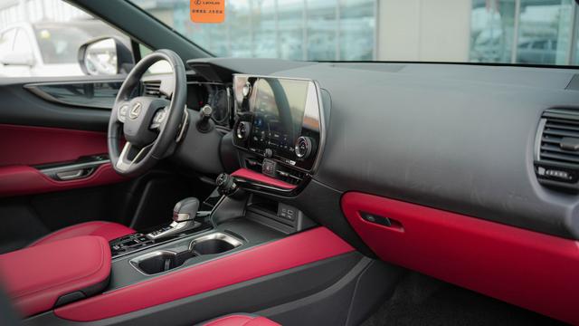 Lexus NX 2023 260 Front-Drive Genesis – фото 10