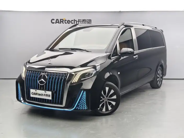 Viano 2023 Model 2.0T Elite Edition 7 seat – фото 1
