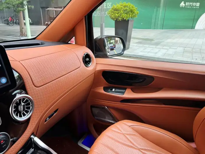Viano 2023 Model 2.0T Elite Edition 7 seat – фото 10
