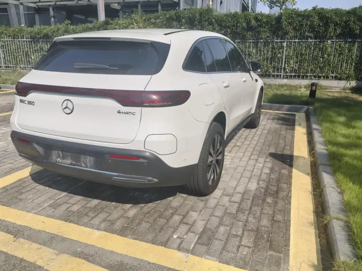 Mercedes-Benz EQC 2020 Model 350 4MATIC – фото 6