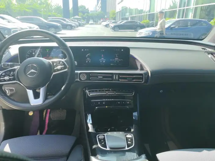 Mercedes-Benz EQC 2020 Model 350 4MATIC – фото 8