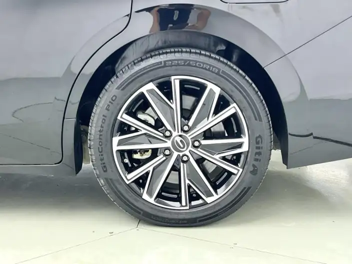 GAC Trumpchi E8 PHEV 2024 Model 2.0ATK 150km MAX Edition – фото 9