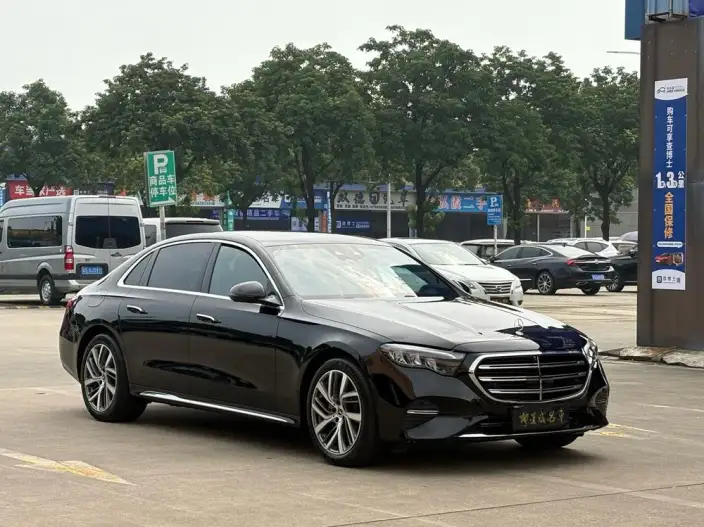Mercedes-Benz E-Class 2026 Model E 300 L Fashion Model sedan – фото 3