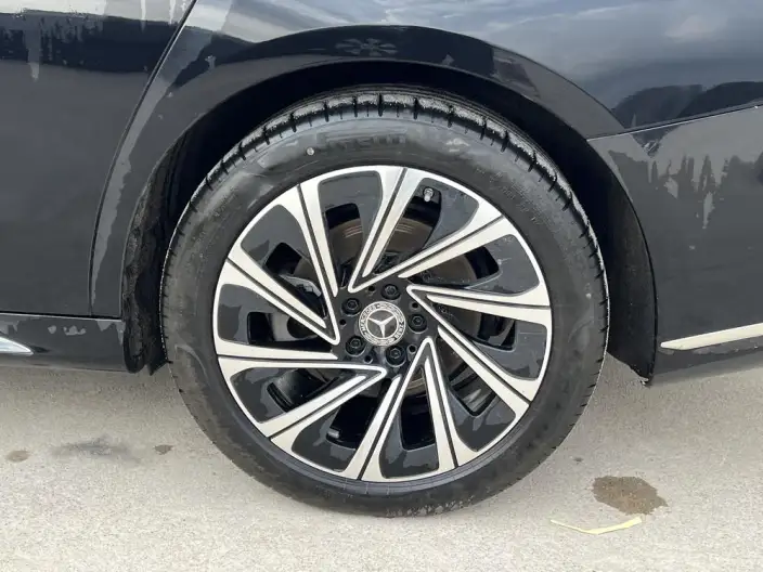 Mercedes-Benz E-Class 2025 Model E 300 L Luxury Model sedan – фото 6