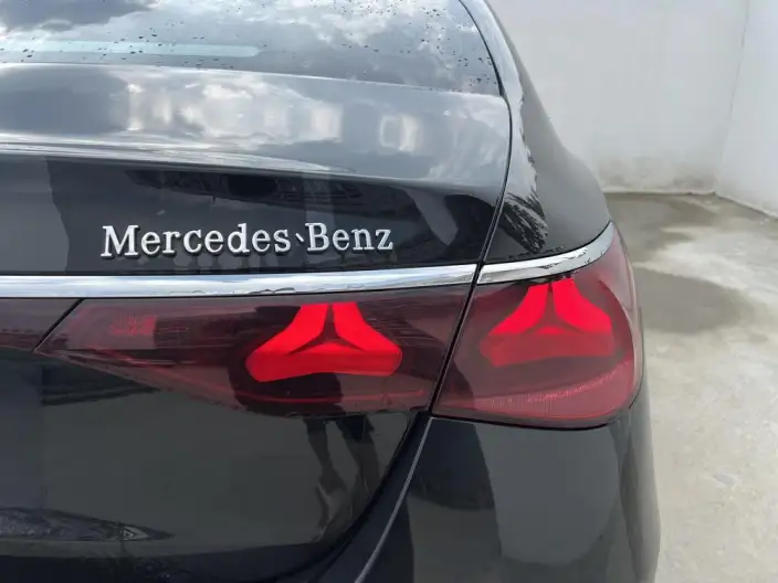 Mercedes-Benz E-Class 2025 Model E 300 L Luxury Model sedan – фото 8
