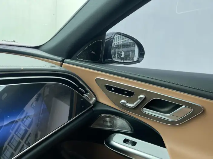 Mercedes-Benz E-Class 2025 Model E 300 L Luxury Model sedan – фото 10