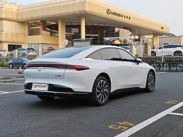 Buick Zhijing Electra L7 2025 Model Extended Range Luxury Edition – фото 7