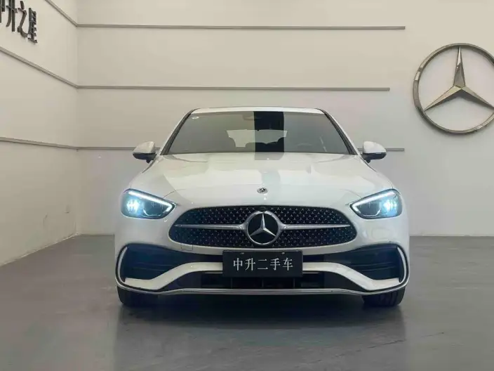 Mercedes-Benz C-Class 2024 Model C 200 L Sports Edition – фото 2