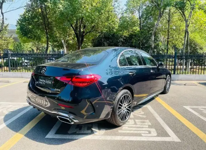 Mercedes-Benz C-Class 2026 Model C 260 L Sports sedan – фото 3