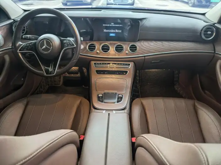 Mercedes-Benz E-Class 2023 Model E 300 L Luxury Model sedan – фото 7
