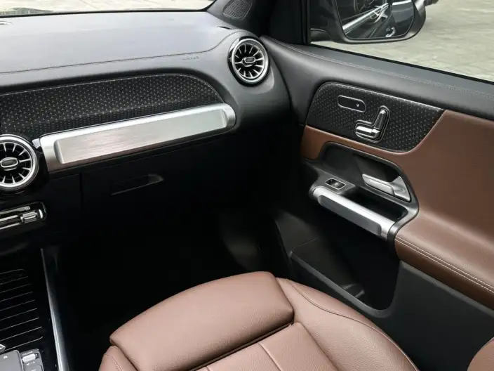 Mercedes-Benz GLB 2024 Model Facelift GLB 220 Fashion Model – фото 9