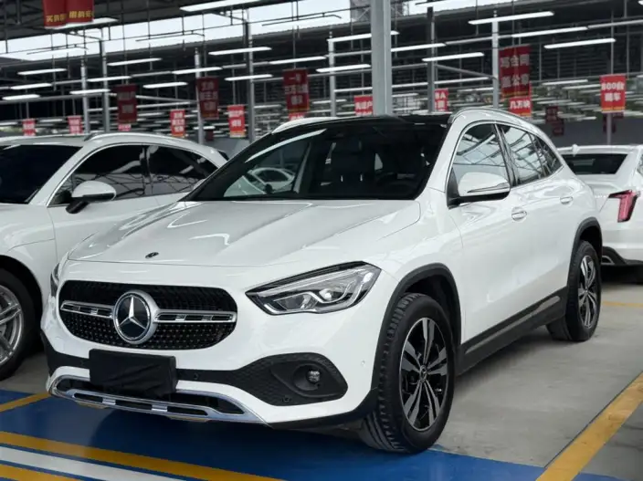 Mercedes-Benz GLA 2023 Model GLA 220 – фото 1