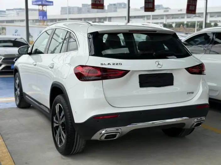 Mercedes-Benz GLA 2023 Model GLA 220 – фото 4