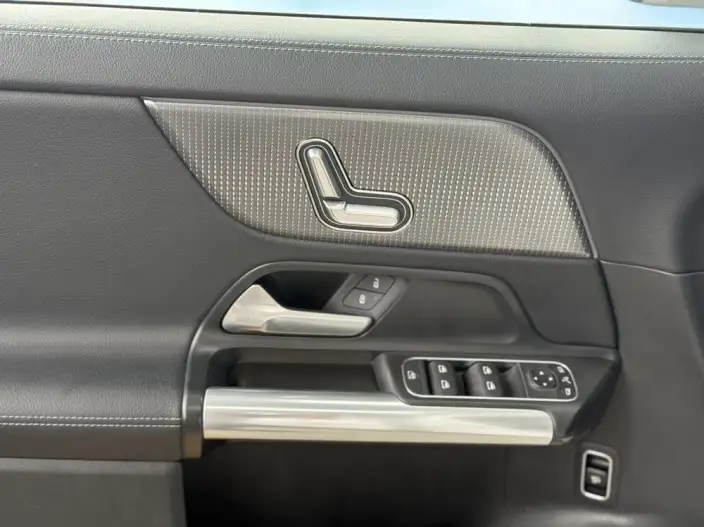 Mercedes-Benz GLA 2023 Model GLA 220 – фото 5