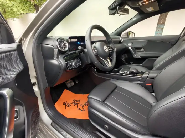 Mercedes-Benz A-class 2020 Model A 200 L – фото 10