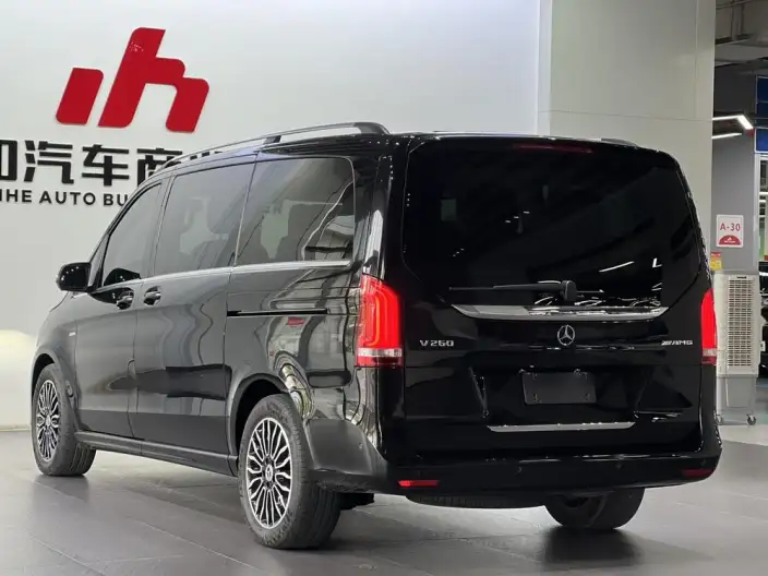 Mercedes-Benz V-Class 2021 Model V 260 Premium Edition – фото 4