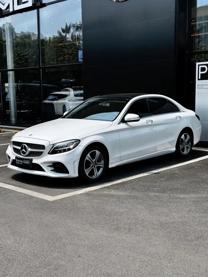 Mercedes-Benz C-Class 2021 Model C 260 L Sports Edition – фото 1