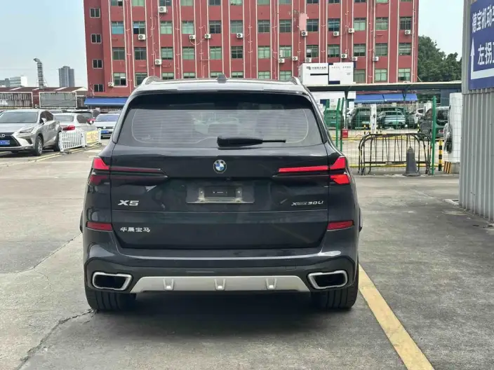BMW X5 2023 Model xDrive30Li Exclusive Model M Sports Set – фото 5