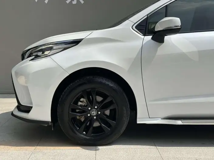 Toyota Sienna 2023 Model Hybrid 2.5L Comfort Edition – фото 5