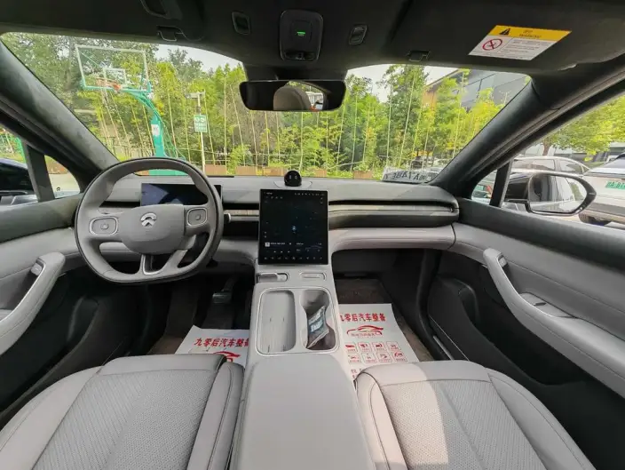 NIO EC6 2024 Model 75kWh – фото 8