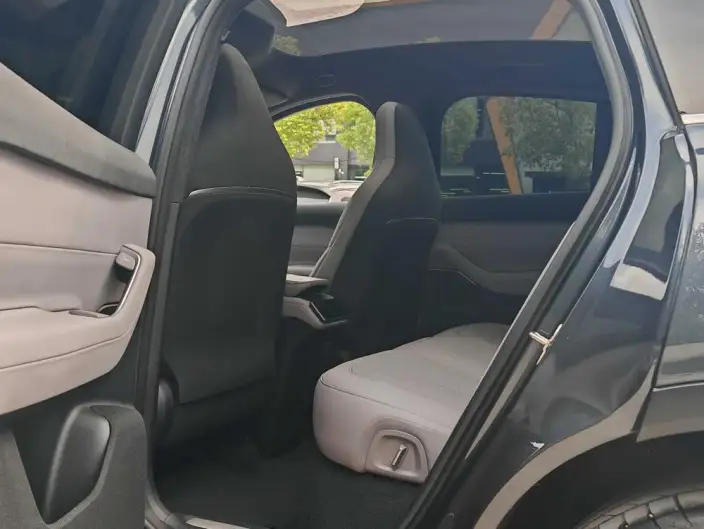 NIO EC6 2024 Model 75kWh – фото 10