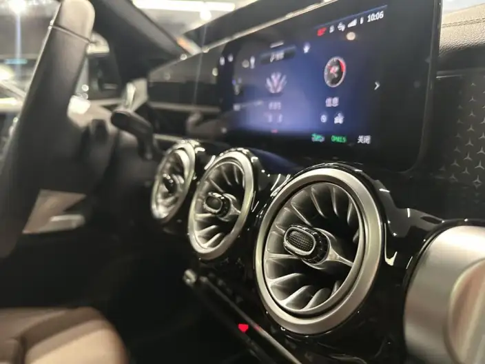 Mercedes-Benz EQB 2025 Model EQB 260 – фото 7