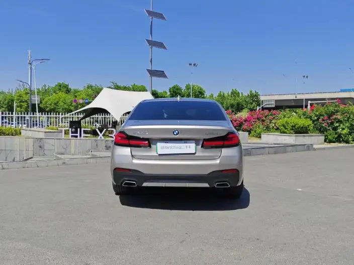 BMW 5 Series PHEV 2021 Model 535Le M Sports Set – фото 6