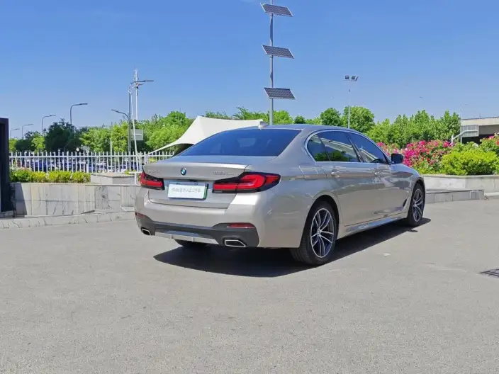 BMW 5 Series PHEV 2021 Model 535Le M Sports Set – фото 7