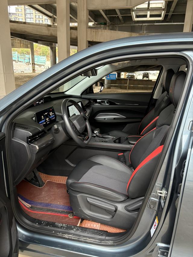 Changan Auchan Z6 2023 Blue Whale 1.5T DCT Smart Enjoy – фото 4