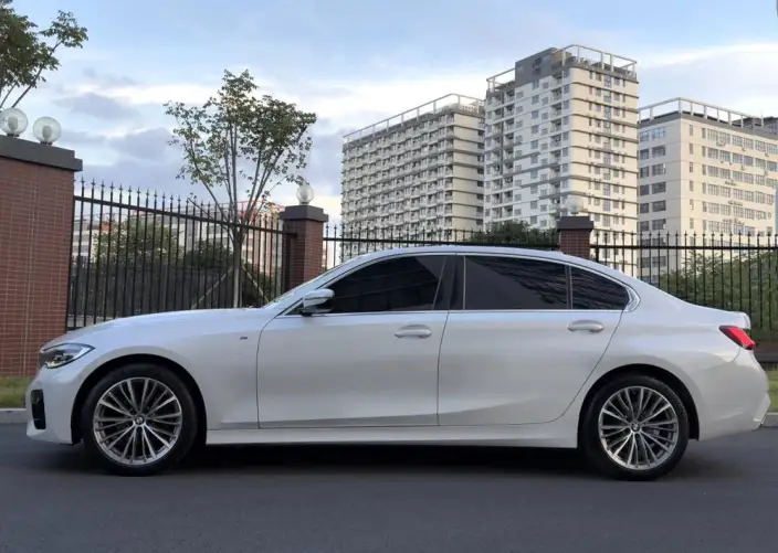 BMW 3 Series 2020 Model 325Li M Sports Set – фото 4