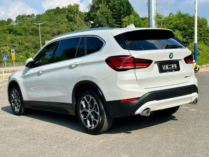 BMW X1 2021 Model sDrive25Li Leading Model – фото 5