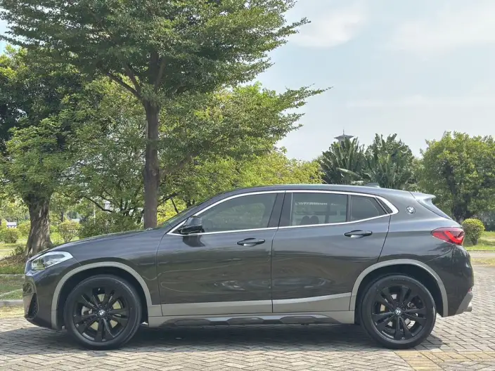 BMW X2 2021 Model sDrive25i M Off-road Set – фото 4