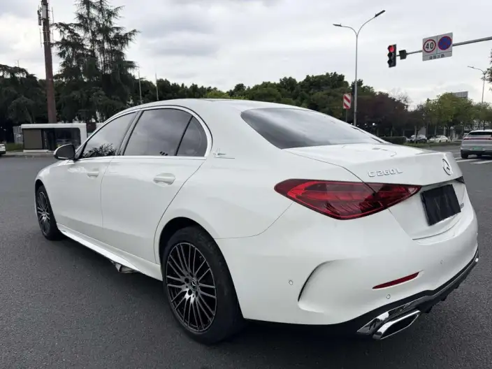 Mercedes-Benz C-Class 2024 Model C 260 L Sports Edition – фото 4