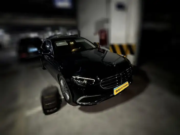 Mercedes-Benz E-Class 2022 Model E 300 L Luxury Model sedan – фото 3