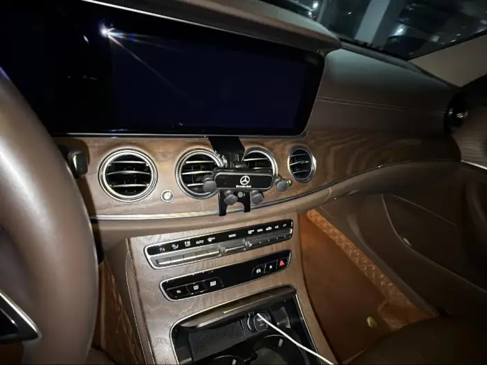 Mercedes-Benz E-Class 2022 Model E 300 L Luxury Model sedan – фото 8