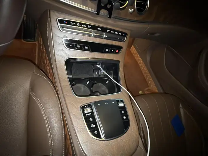 Mercedes-Benz E-Class 2022 Model E 300 L Luxury Model sedan – фото 9