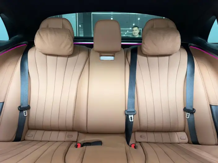 Mercedes-Benz E-Class 2024 Model E 300 L Fashion Model sedan – фото 9