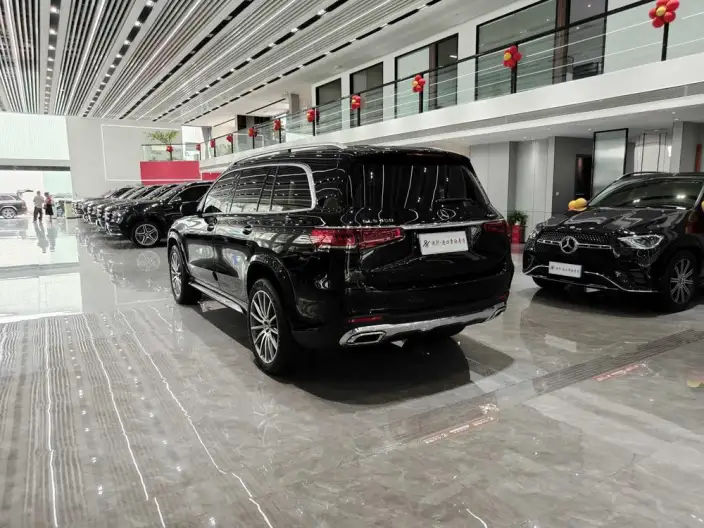 Mercedes-Benz GLS 2023 Model Facelift GLS 450 4MATIC Luxury Model – фото 4