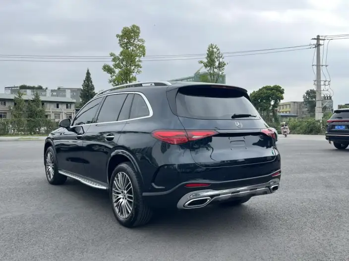 Mercedes-Benz GLC 2023 Model Facelift GLC 300 L 4MATIC Dynamic Model 5 seat – фото 4