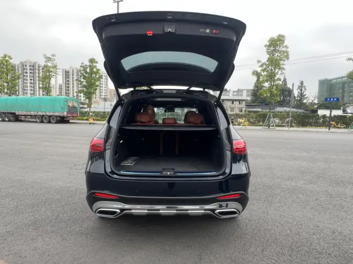 Mercedes-Benz GLC 2023 Model Facelift GLC 300 L 4MATIC Dynamic Model 5 seat – фото 7