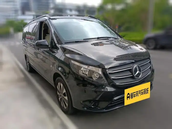 Viano 2021 Model 2.0T Elite Edition 7 seat – фото 3