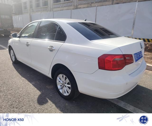 Volkswagen Jetta 2015 модификация 1.6L автоматическое Com f ort – фото 7