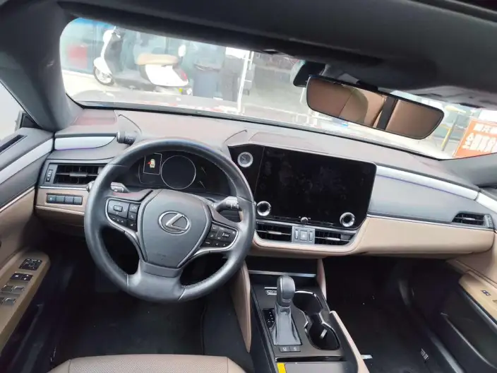 Lexus ES 2025 Model 200 Premium – фото 7